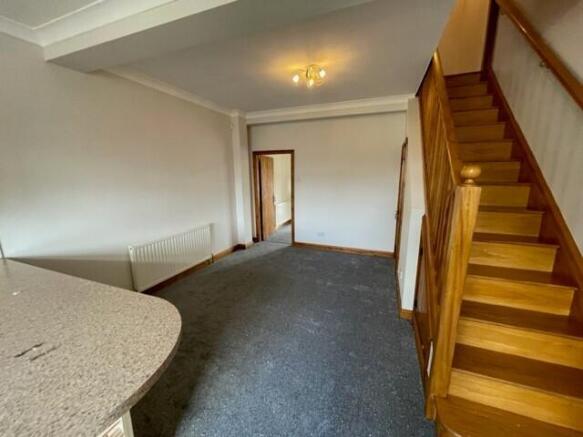 2 bed Town House to rent Image 11