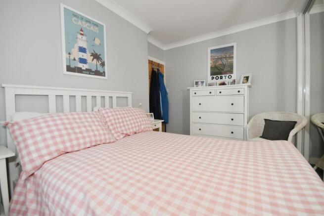 3 bed Semi-Detached for sale Image 8