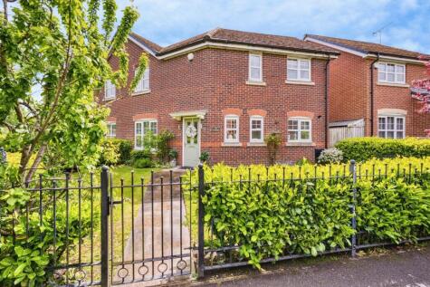 Wallbrook Avenue, Macclesfield, SK10