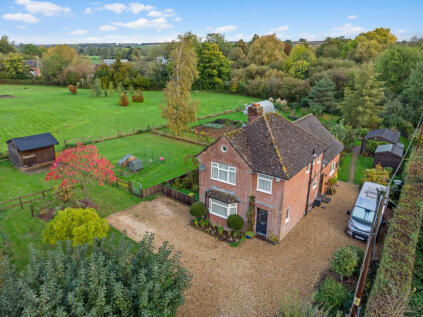 Spetisbury - with two acres