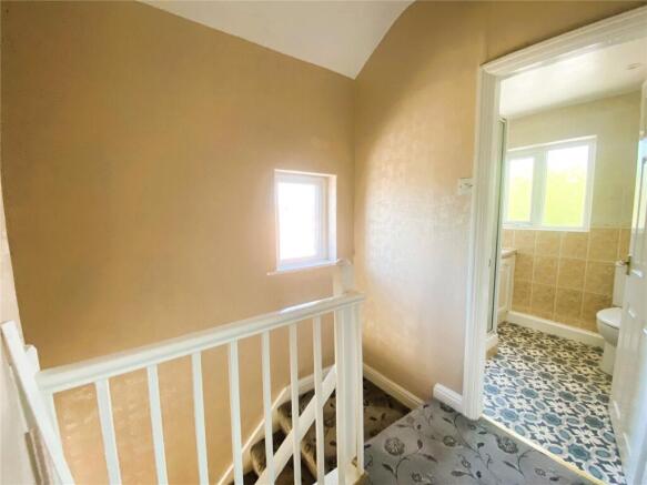3 bed Semi-Detached to rent Image 6