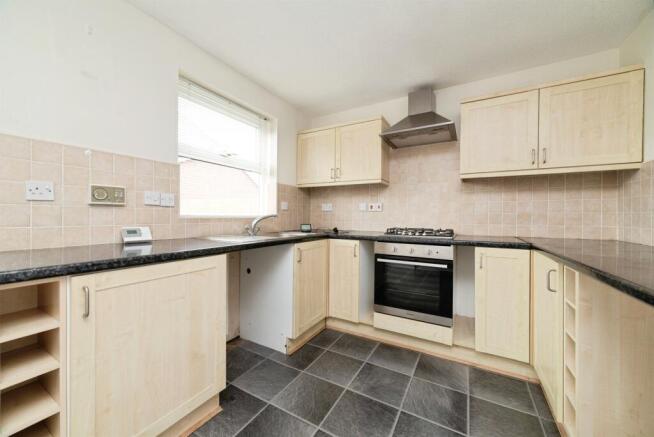 2 bed Semi-Detached for sale Image 4