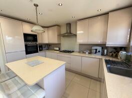 72, Windsor Crescent, Harrow HA2 8QW