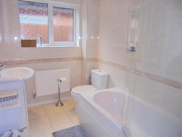 Ground Floor Bathroo