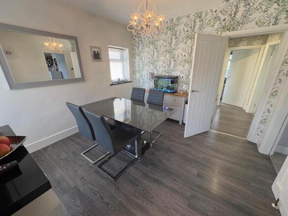 3 bed Semi-Detached Bungalow for sale Image 9