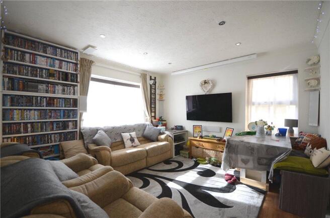 Living Room 01