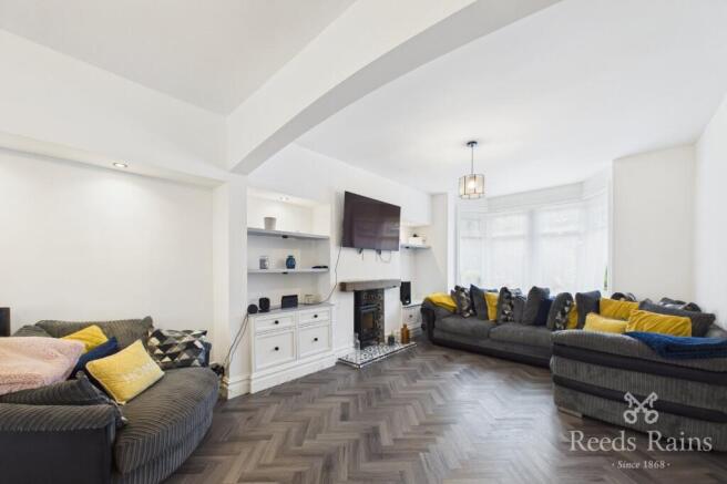 3 bed Detached for sale Image 3