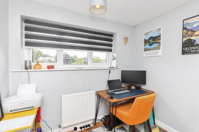 4 bed Detached for sale Image 7