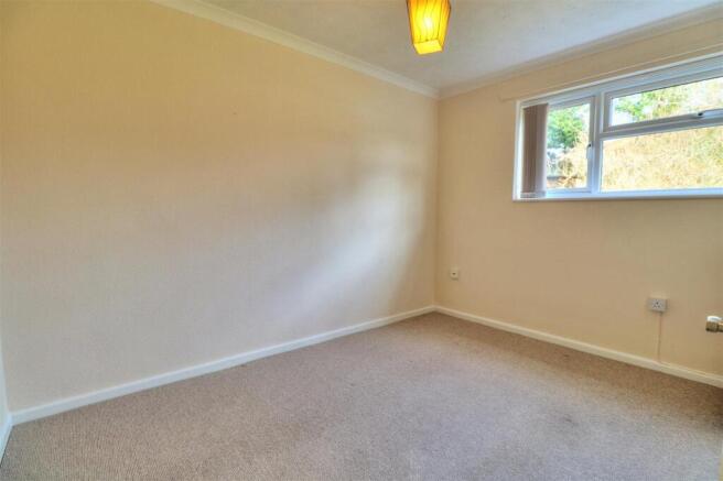 Charnwood Crescent 11 Bed 2.jpg