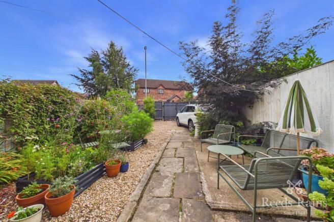 Garden & Parking