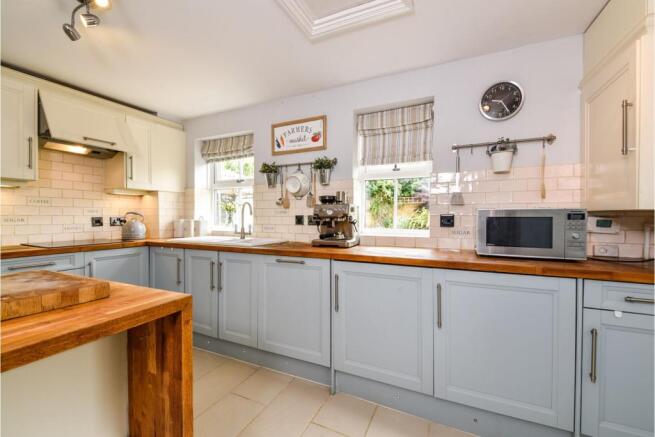 Kitchen/Breakfast