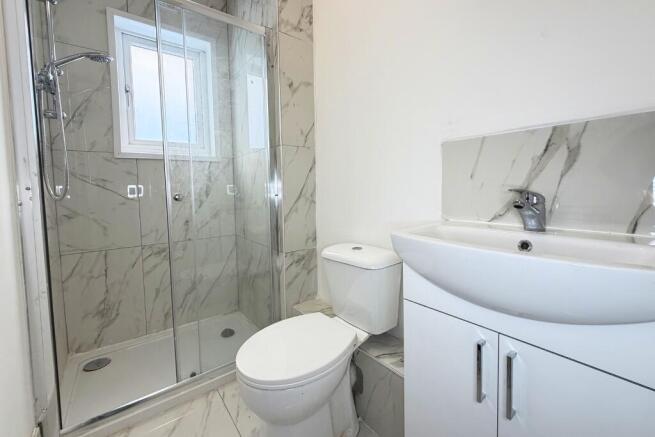 3 bed Terraced for sale Image 6