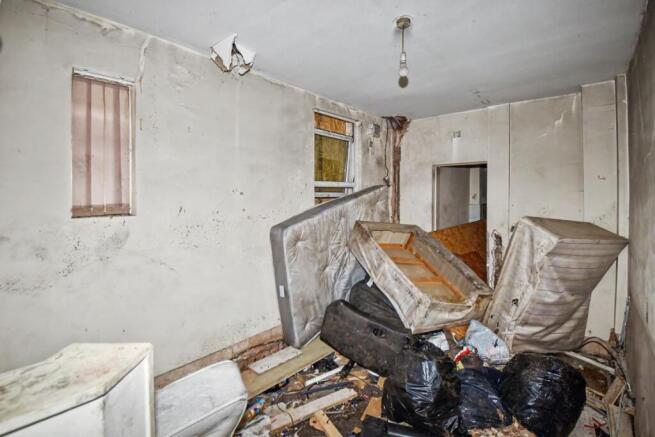 4 bed Terraced for sale Image 9