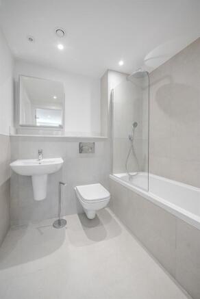 2 bed Flat to rent Image 5