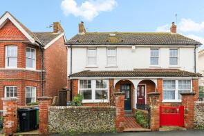 6, Ashurst Road, Seaford BN25 1AH