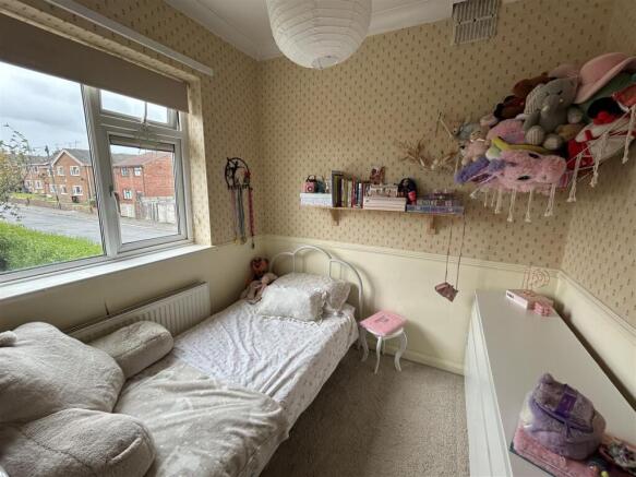 3 bed Semi-Detached for sale Image 9
