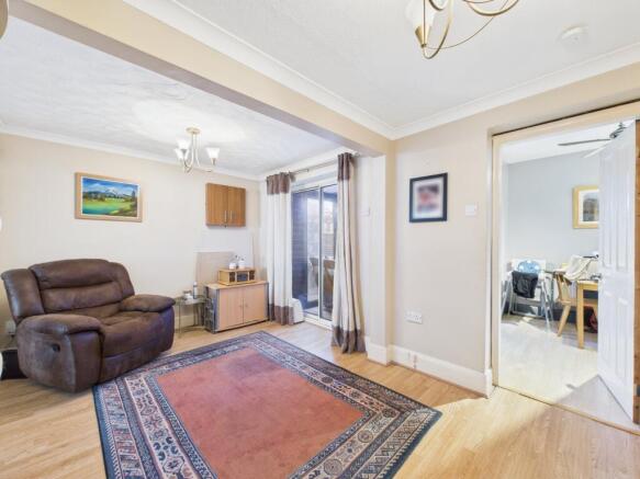 Tuffley Crescent, Gloucester, Gloucestershire, GL1 photo 4