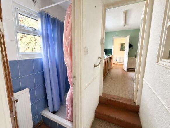 3 bed Bungalow for sale Image 10