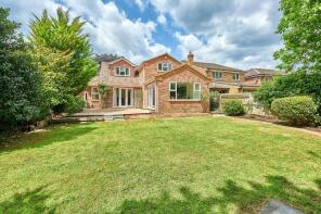 45, Park Street Lane, Park Street, St. Albans AL2 2JA
