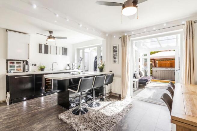 Kitchen/Dining Room