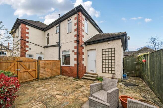EweMove Harrogate Courtyard
