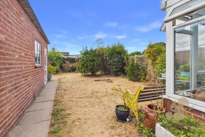 Holly Road, Stanway, CO3 photo 4