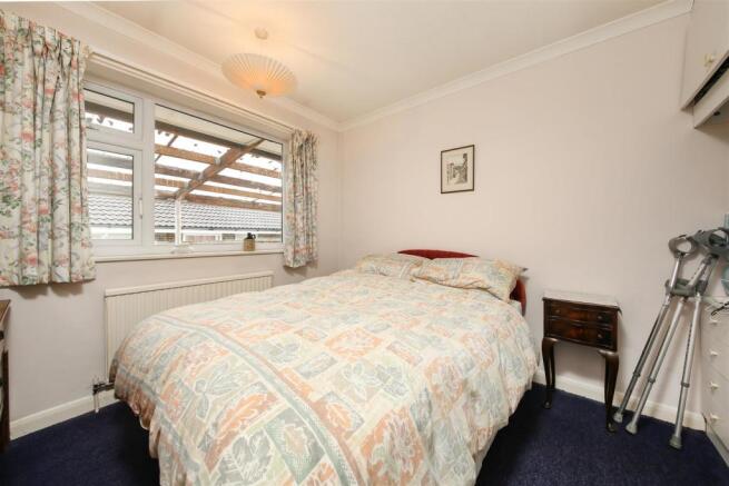 Bed2.jpg
