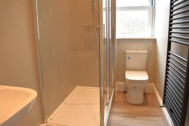 4 bed Detached for sale Image 8