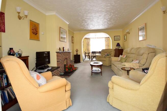 Living/dining room