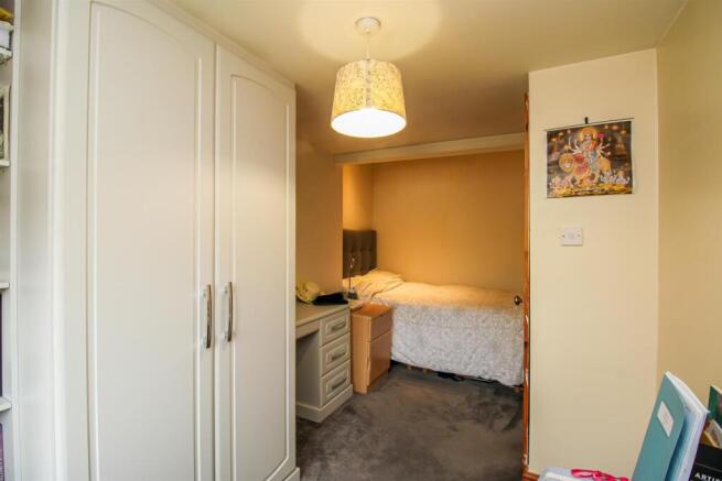 3 bed Semi-Detached for sale Image 12