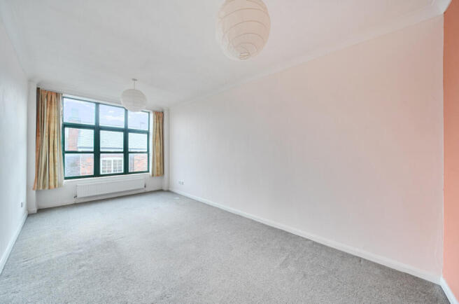 1411388-10-698b04...