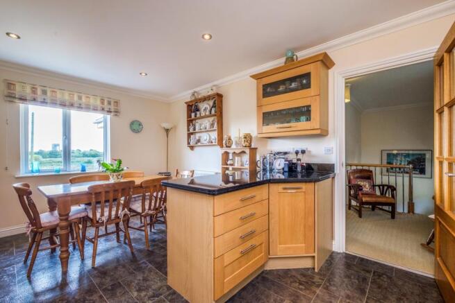 Kitchen/breakfast ro