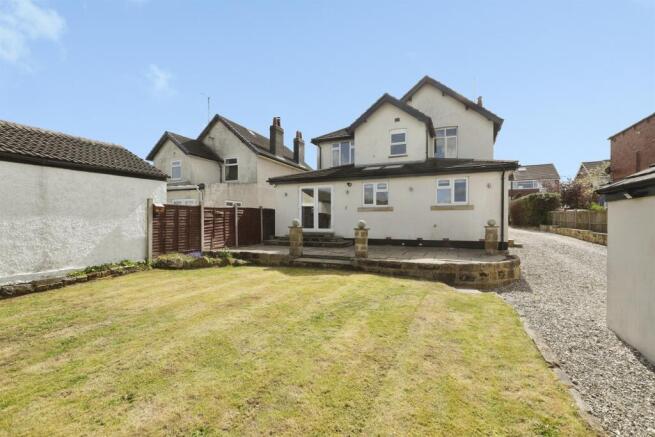 4 bed Detached for sale Image 4