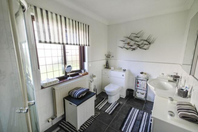Master En-suite