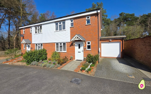 62, Grampian Road, Sandhurst GU47 8NH