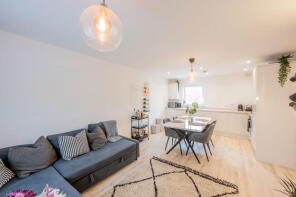 4, Fenwick House, Meridian Way, Southampton SO14 0FN