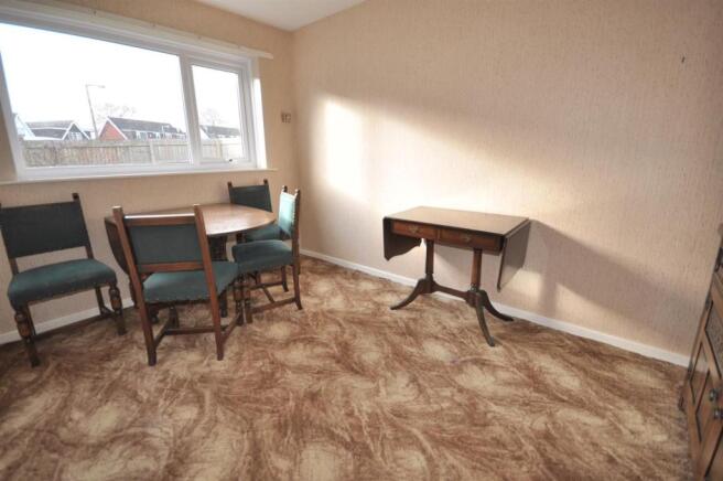 DINING ROOM / BEDROO