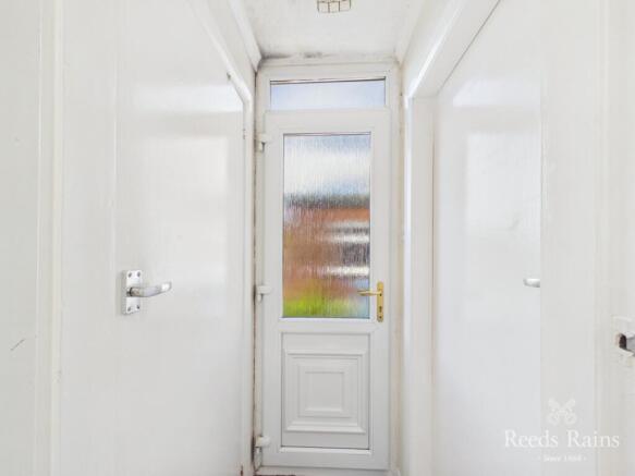3 bed Semi-Detached for sale Image 10