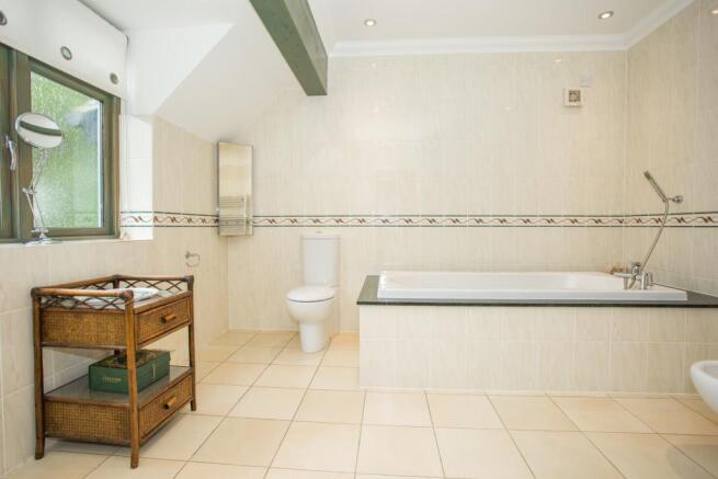 Ensuite