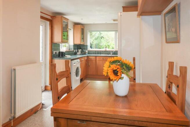 Kitchen Additional Photograph