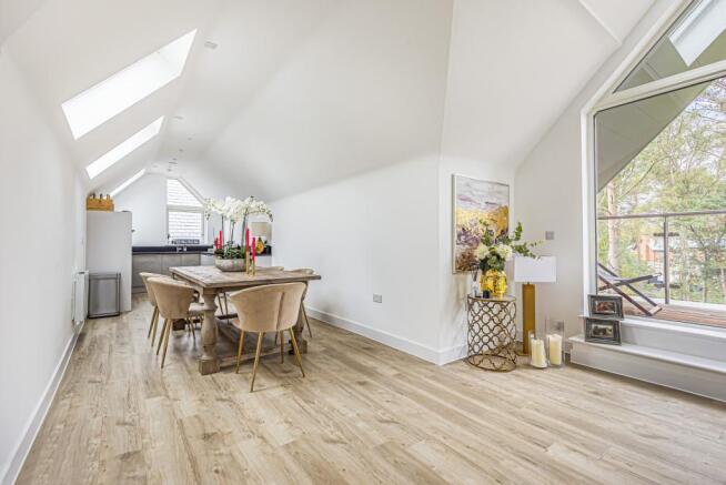 Kitchen/Dining Area