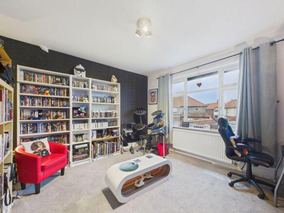4 bed Semi-Detached for sale Image 7