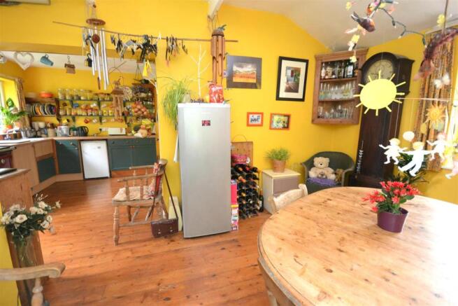 Kitchen-Diner 1 a.jpg
