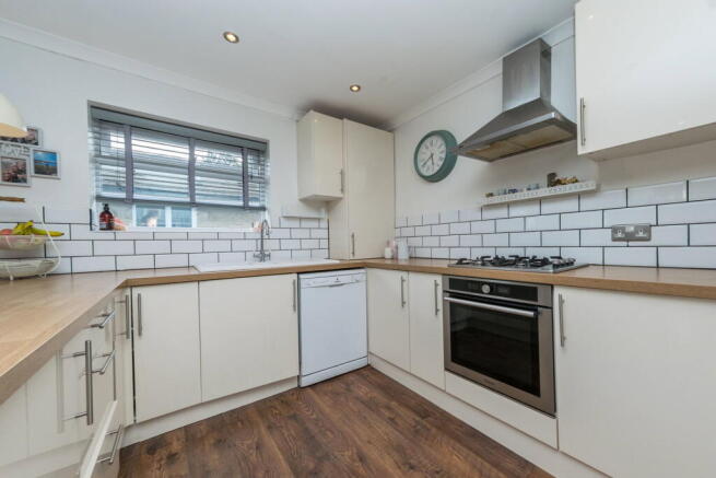 3 bed Detached Bungalow for sale Image 5