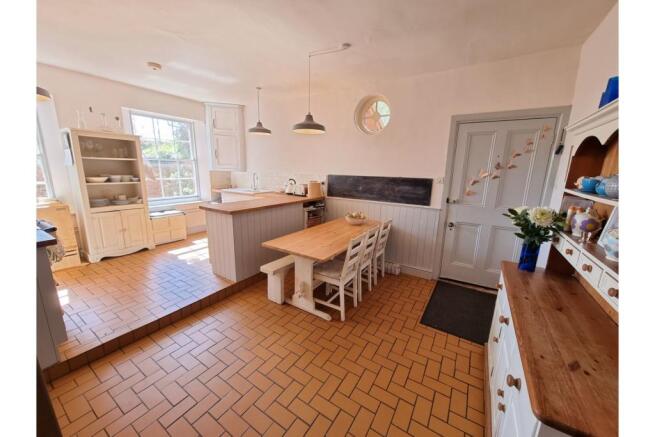 Kitchen/Dining Room