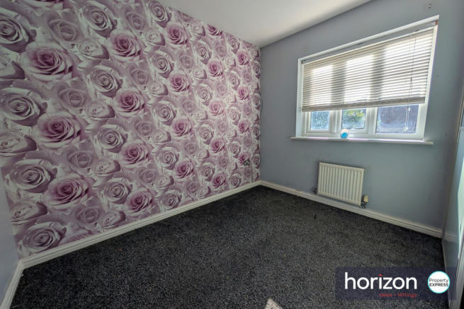 4 bed Detached for sale Image 10