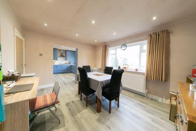 Dining room & kitchen