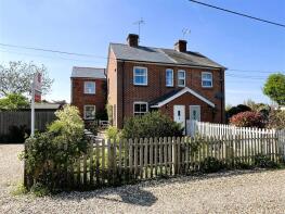 1, Cornwall Cottages, Greenway, Hook RG27 0EE