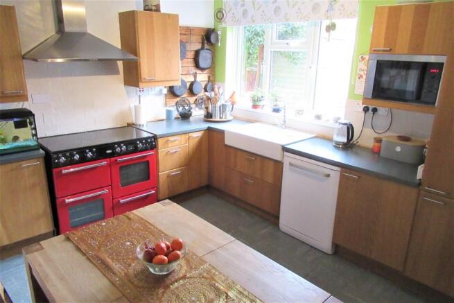 KITCHEN-DINER