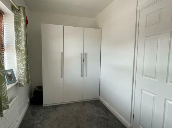 Bedroom2..jpg